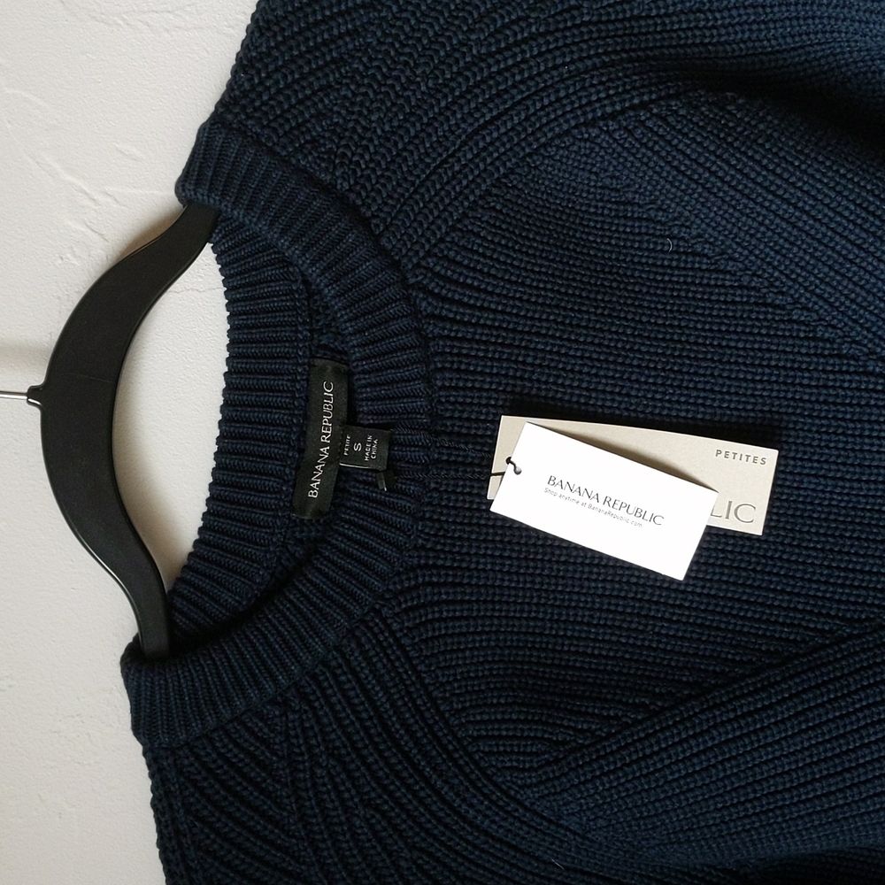 BRAND NEW NWT Banana Republic sweater